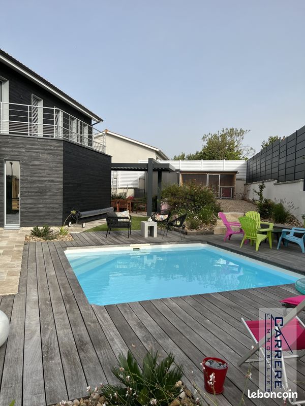Maison 7 pièces 185 m² · à Carbon-Blanc · 185 m² · 520 000 €