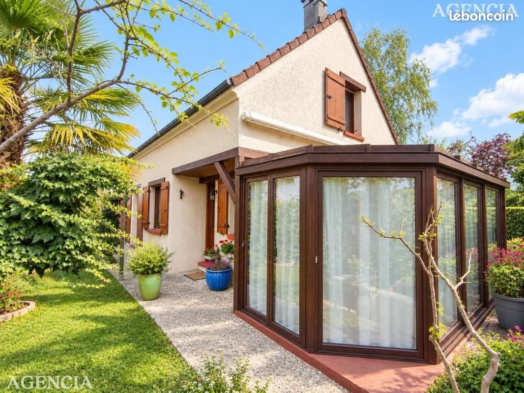 Maison 5 pièces 90 m² · à Pontault-Combault · 90 m² · 318 000 €