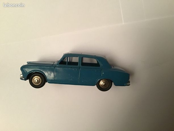 VRAI DINKY TOYS MECCANO FRANCE =PEUGEOT 403 BERLINE 1957 Réf