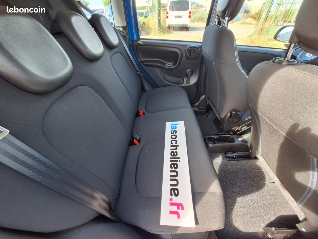 Fiat Panda 1.0 70 ch Hybrid BSG S/S Icone + kit anti-crevaison + peinture métallisée (image 7)