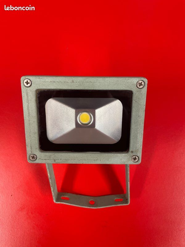 Éclairage led EXTÉRIEUR 220/240 V (image 1)