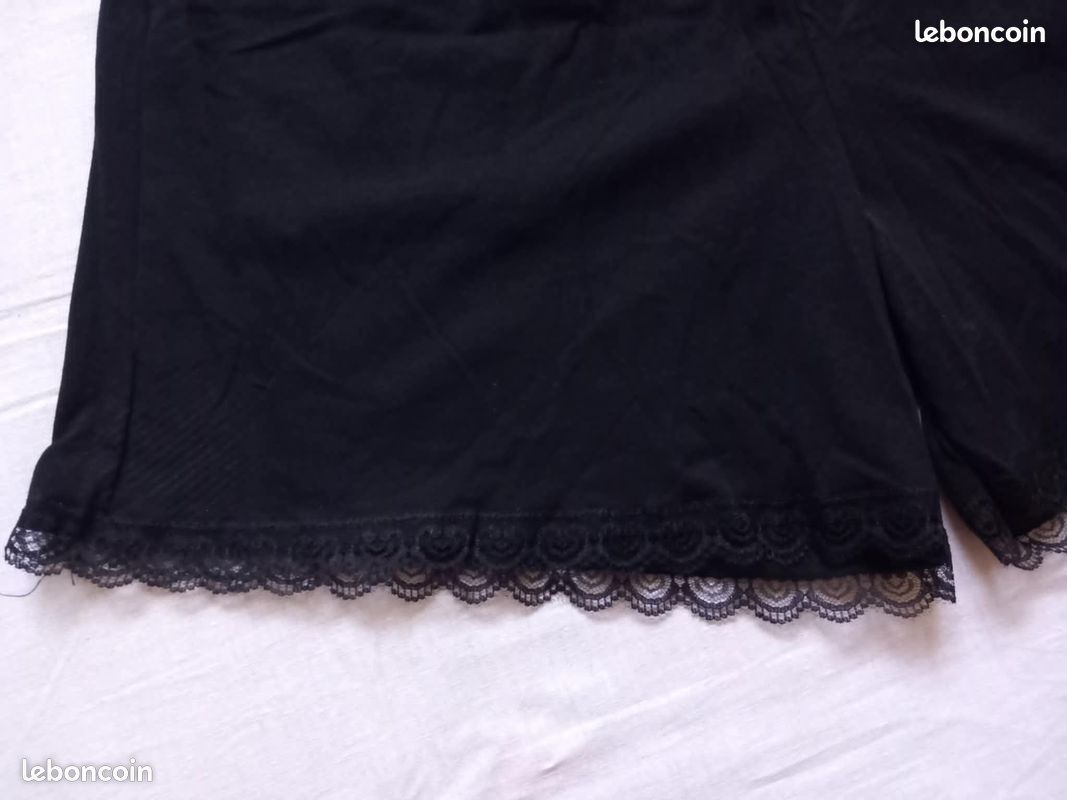 Nuisette Short Taille 40 - L (image 2)