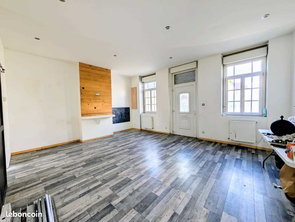 Maison 6 pièces 90 m² · à Guesnain · 90 m² · 83 000 €