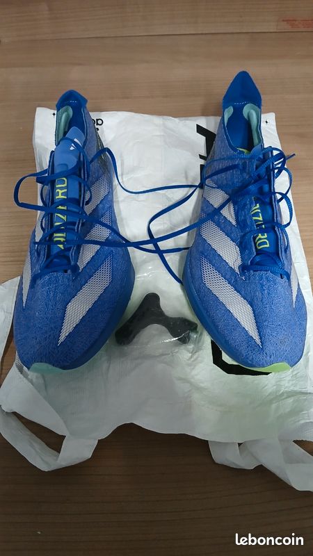 A vendre basquette de sport Adidas adizero (image 1)