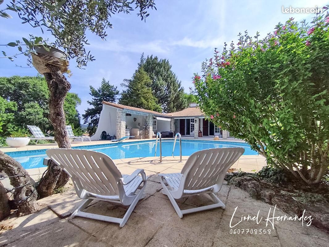 Maison 7 pièces 220 m² (image 3)