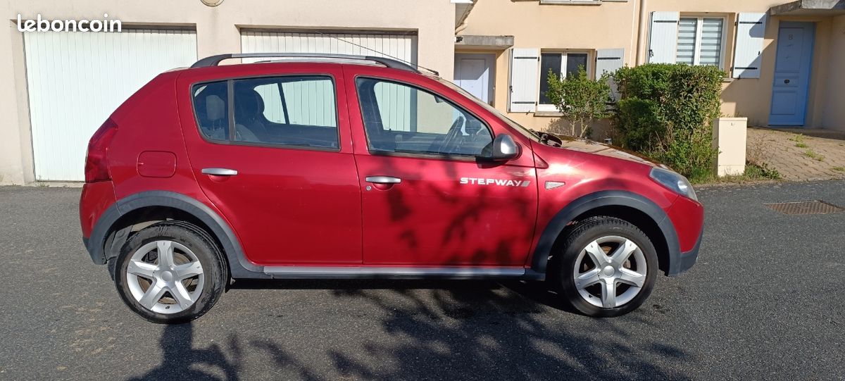 Dacia Sandero Stepway 1.5 DCI 90cv (image 2)