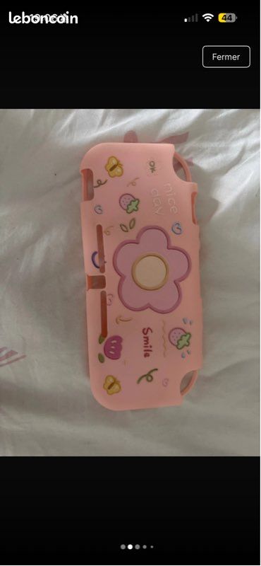 Switch lite rose avec accessoires pratiquement neuf (image 7)