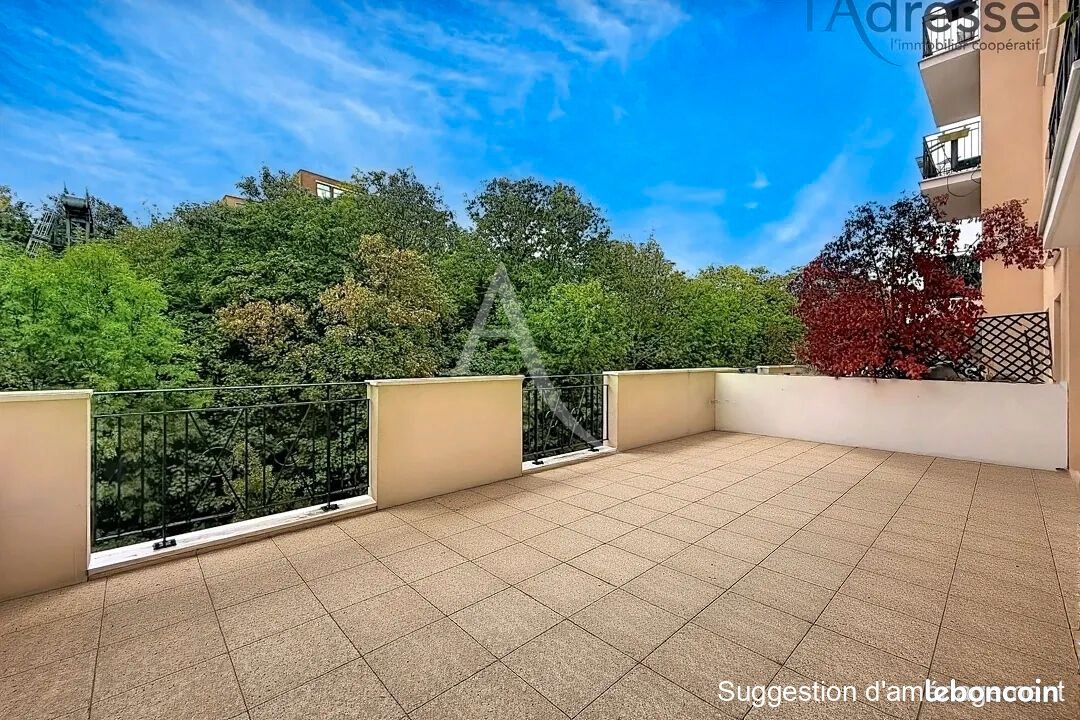 Appartement 4 pièces 100 m² · à Suresnes · 100 m² · 750 000 €