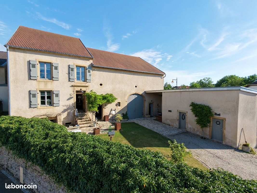Maison 8 pièces 271 m² · à Basse-Rentgen · 271 m² · 1 295 000 €