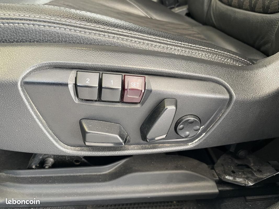 BMW X1 x-line sDrive 18d F48 garantie de 6 mois (image 12)