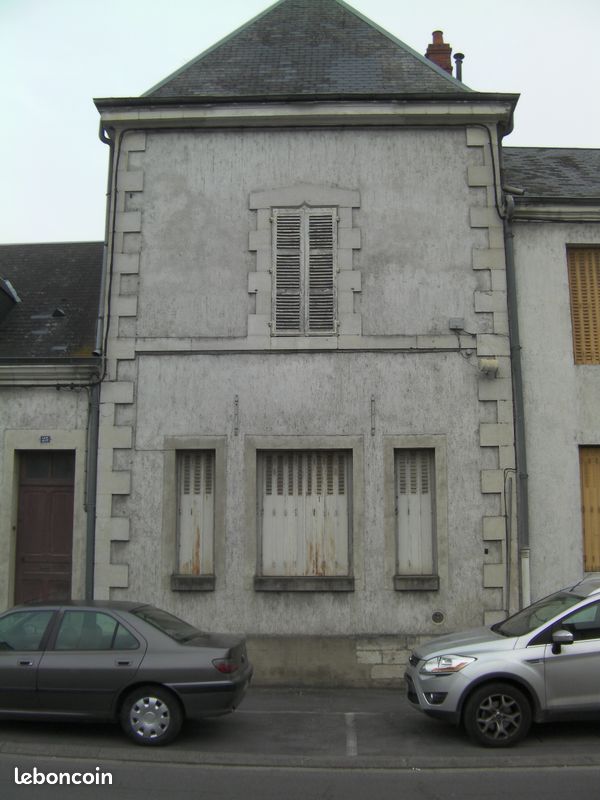 Maison 3 pièces 98 m² · à Vierzon · 98 m² · 76 000 €