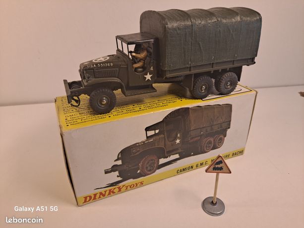 Dinky Toys – Camion GMC Militaire USA Bâché N°1 Avec Conducteur Et Jerrican