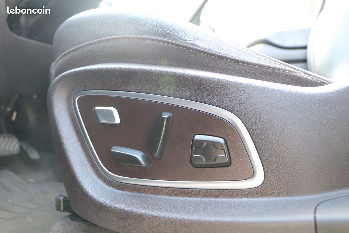 Renault espace 1.6 dci 160ch initiale 4control bva / toit panoramique (image 9)