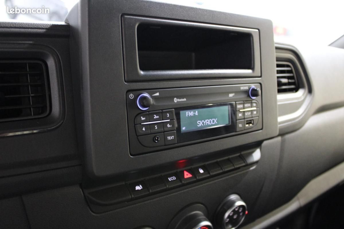 Renault Master CHASSIS CABINE CC PROP RJ3500 L2 PAFC BLUE DCI 130 EURO VI CONFORT (image 10)