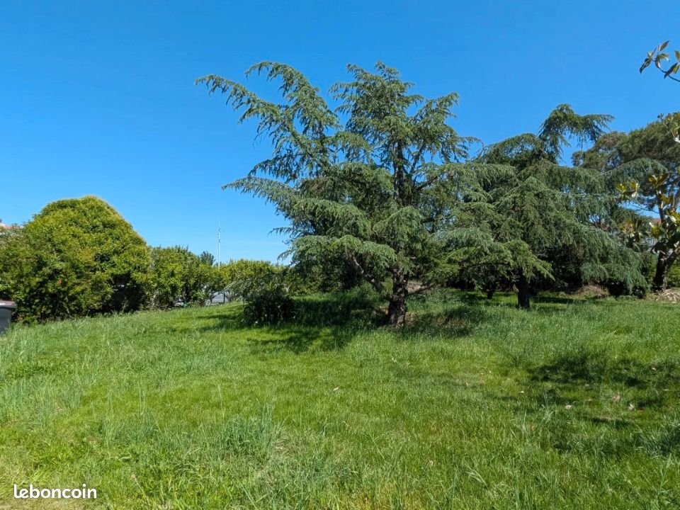 Terrain 500 m² · à Villate · 109 500 €