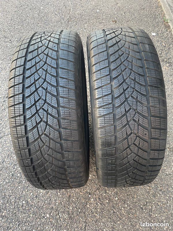 Pneus 225/55/R18 et 235/55/R19 (image 2)