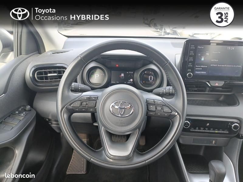 Toyota Yaris 116h Design 5p MY22 (image 9)