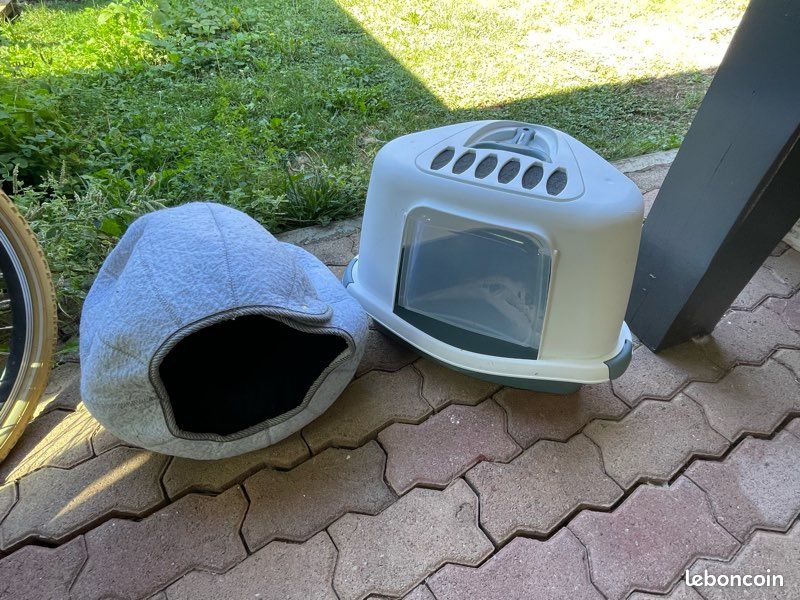 Caisse d’angle chat et panier dodo (image 1)