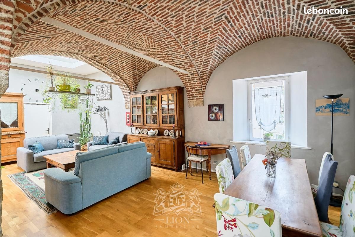 Appartement 3 pièces 127 m² · à Lille · 127 m² · 698 250 €