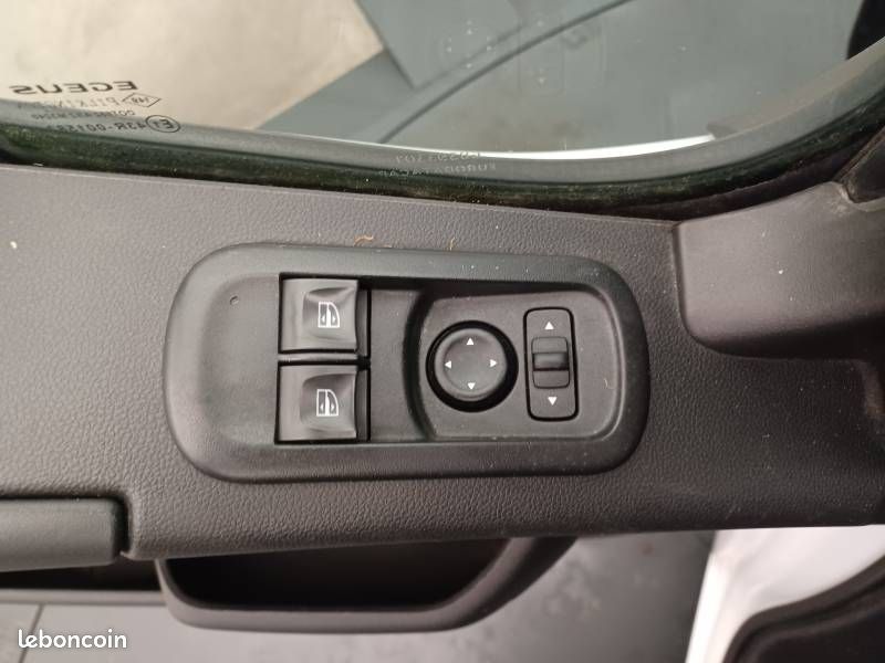 Nissan NV400 FOURGON CH BENNE+C SCATTOLINI L3H1 3.5T 2.3 DCI TT165 EUVI S/S PROPULSION RJ OPTIMA (image 28)