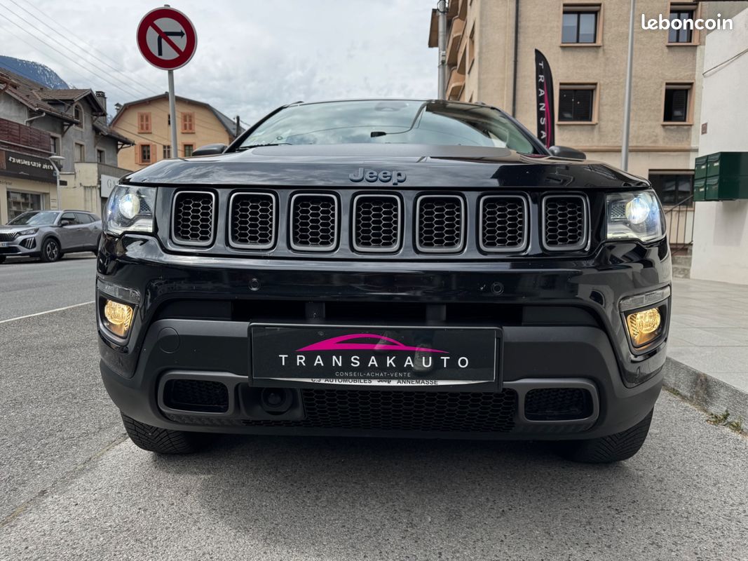JEEP COMPASS MY20 1.3 GSE T4 240 ch PHEV AT6 4xe eAWD Trailhawk / première main / entretien jeep (image 8)
