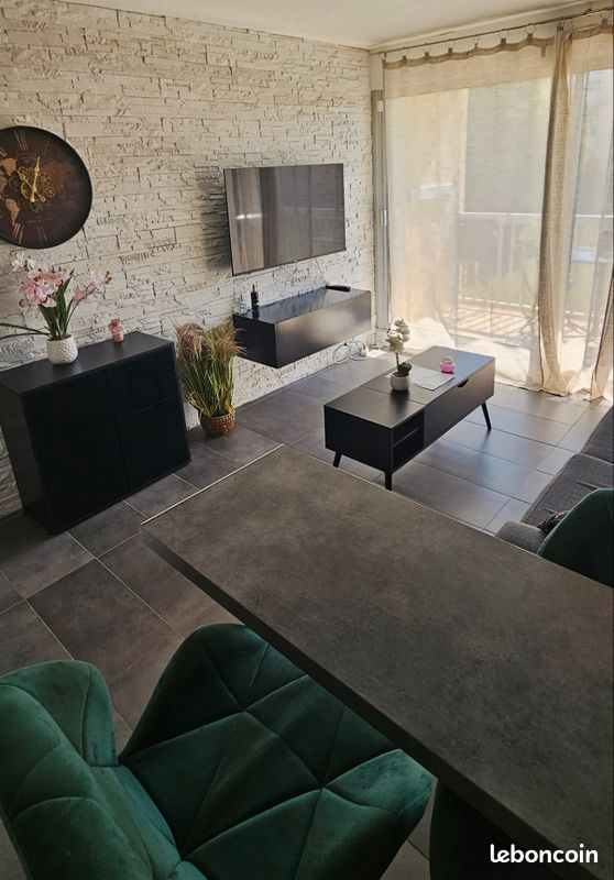 Appartement 1 pièce 28 m² · à Le Grau-du-Roi · 28 m² · 550 €