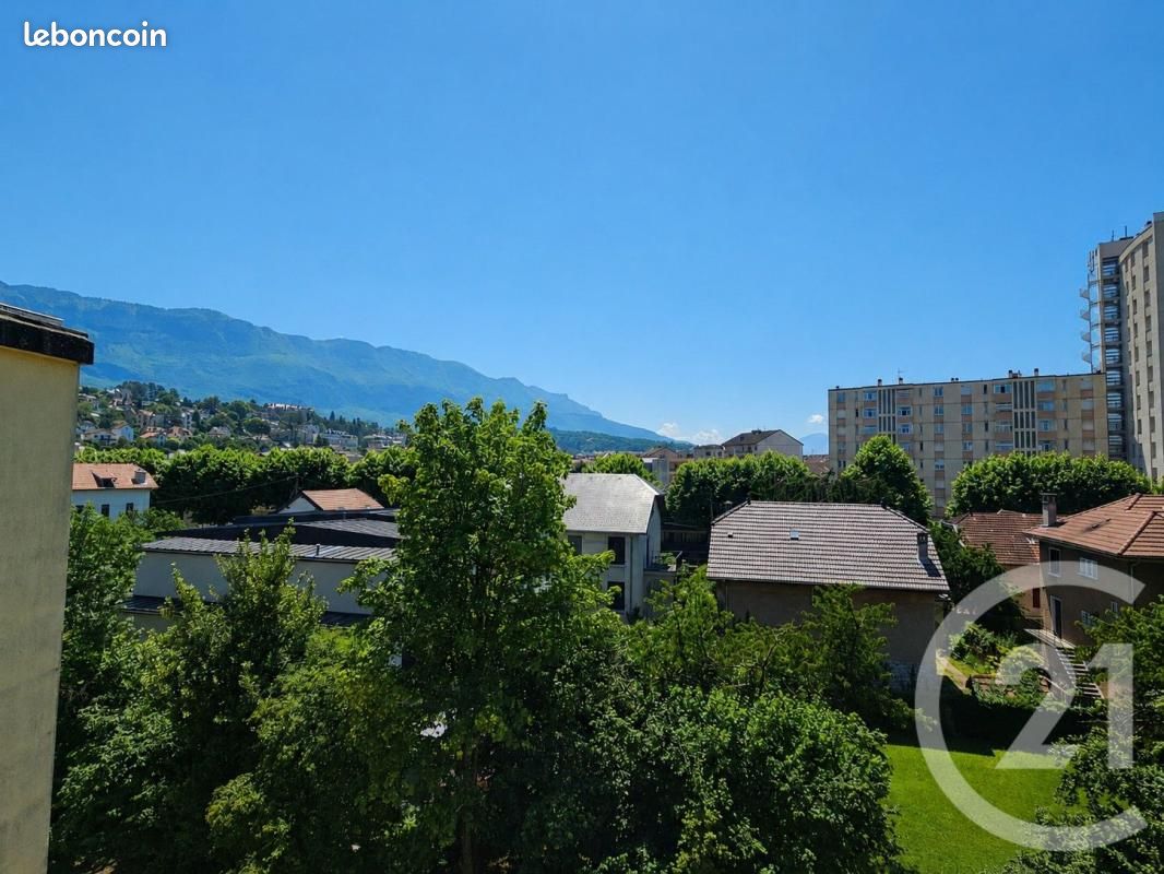 Appartement 2 pièces 59 m² · à Aix-les-Bains · 59 m² · 245 000 €