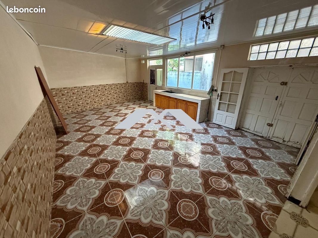 Appartement 4 pièces 139 m² · à Saint-Denis · 139 m² · 209 950 €