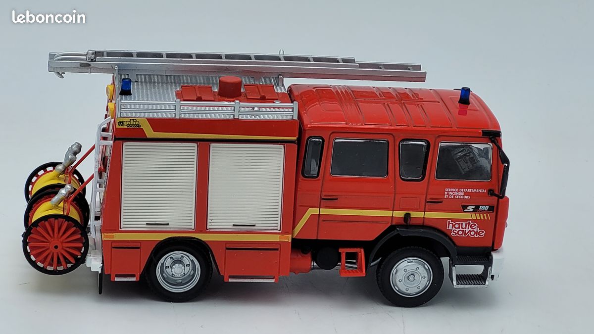 CITERNE RENAULT GBH280 6x6 Canjuers 1:43 Ixo Hachette Camion pompiers