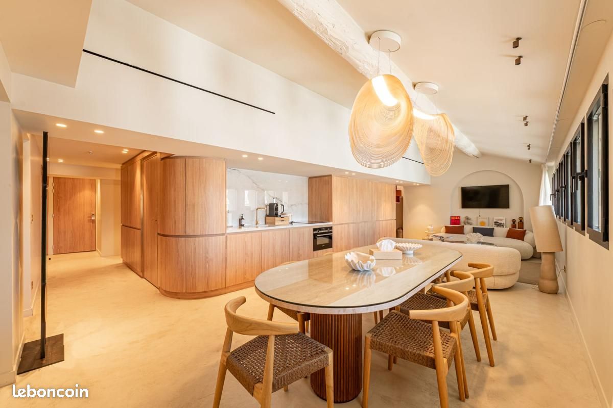 Appartement 4 pièces 131 m² · à Marseille · 131 m² · 890 000 €