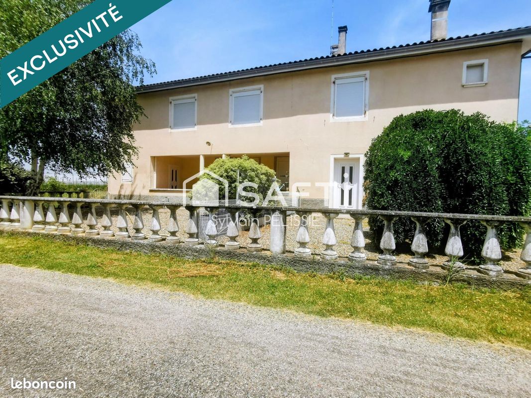 Maison 9 pièces 230 m² · à Castelsarrasin · 230 m² · 229 500 €