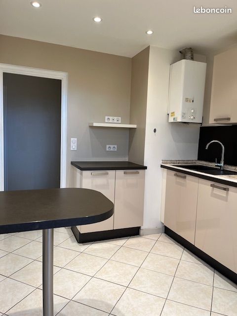 Appartement 3 pièces 73 m² · à Bourg-lès-Valence · 73 m² · 720 €/mois