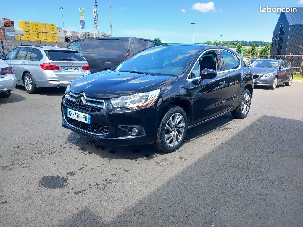 Citroën DS4 e-HDi 110 Airdream Executive (image 1)