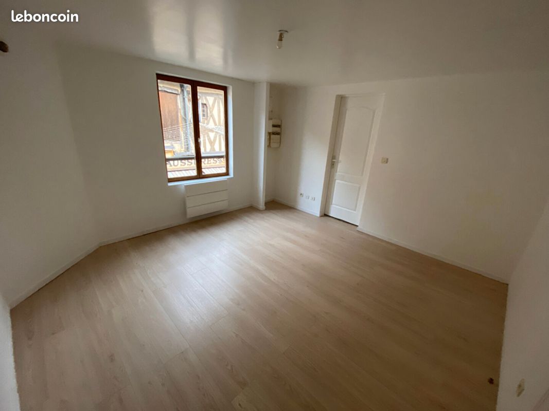 Appartement 2 pièces 61 m² · à Aubigny-sur-Nère · 61 m² · 486 €/mois