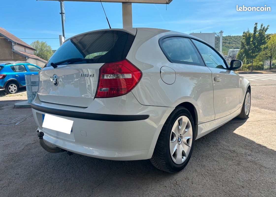 BMW 1er 116d Edition 115cv (image 3)