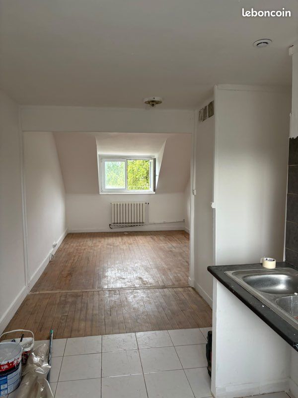 Location t3 (image 3)