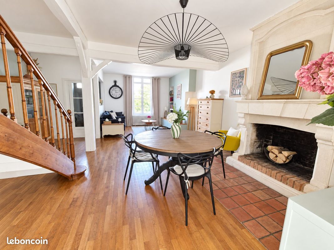 Maison 6 pièces 144 m² · à Tours · 144 m² · 582 400 €