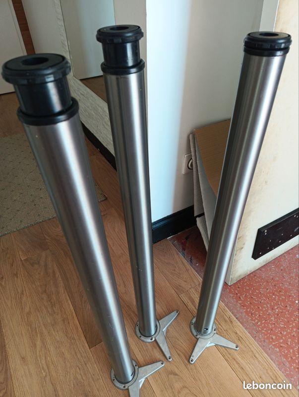 3 pieds de bar réglables (image 1)