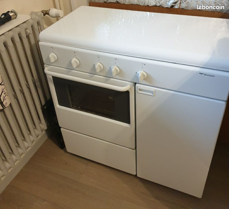 Gaziniere tous gaz très bonne état et propre (image 4)