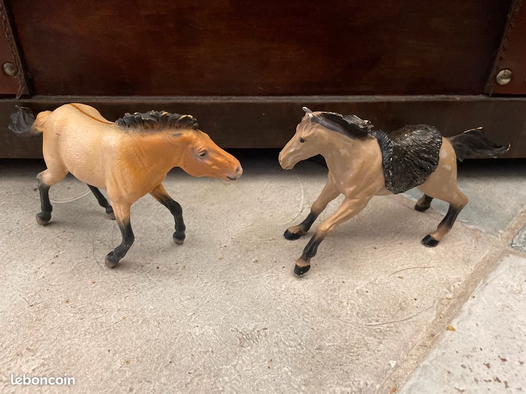 Lot de 6 figurines de chevaux (image 5)