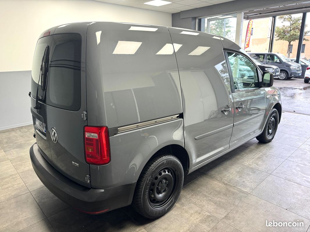 Volkswagen caddy van 1.6 tdi 102 business 2015 (image 5)