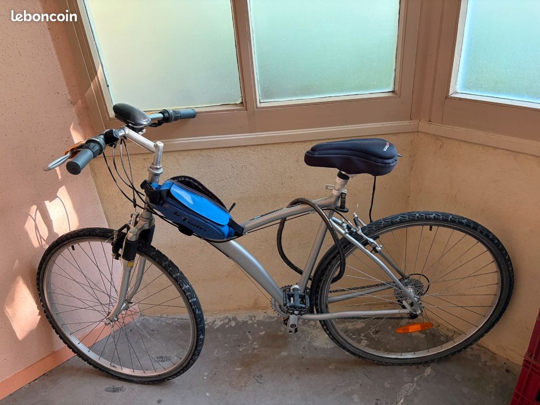 Vélo VTC (image 2)
