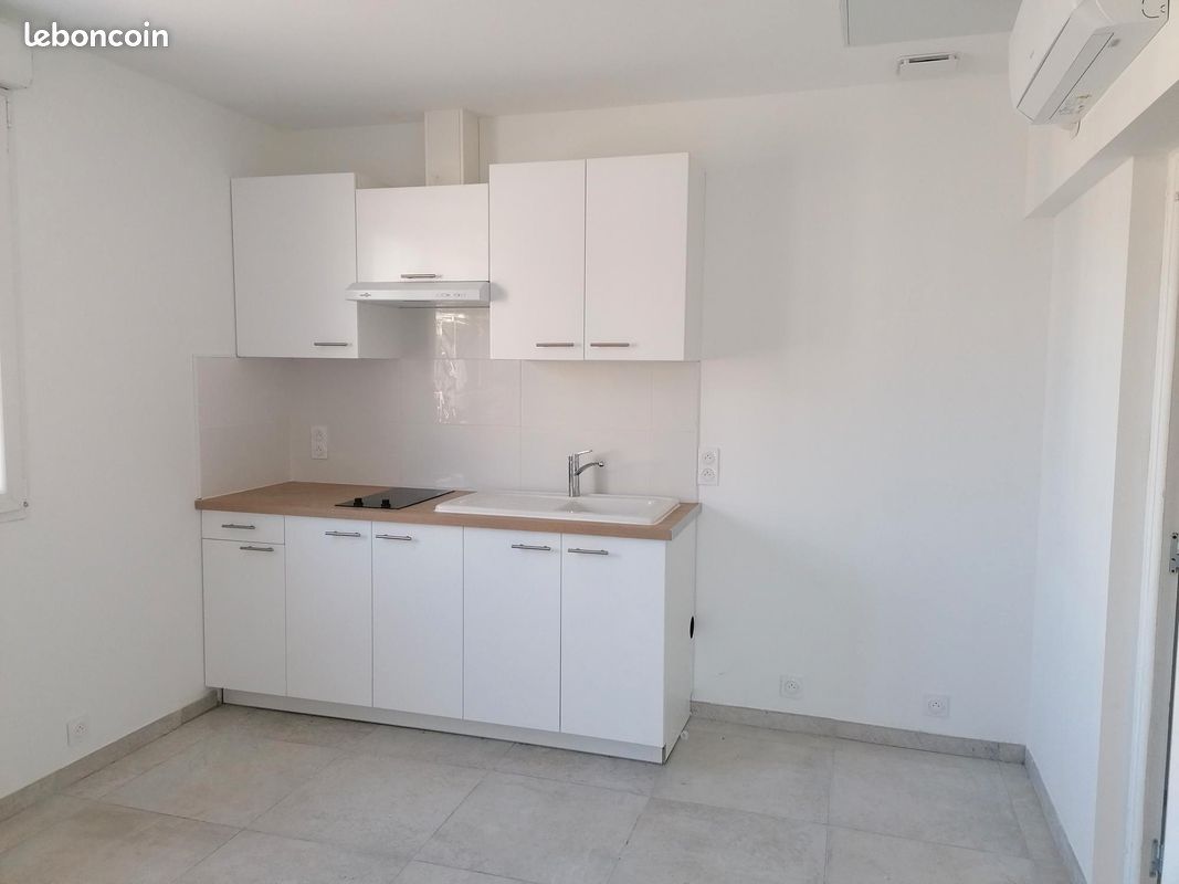 Appartement 1 pièce 30 m² · à Nîmes · 30,3 m² · 530 €/mois