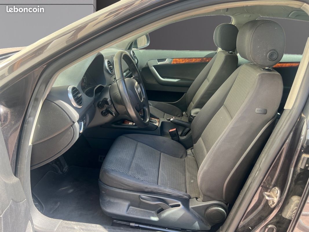 AUDI A3 Sportback Ambiente boîte auto 102Ch Radar AR idéal jeune permis Garantie 12 mois (image 12)