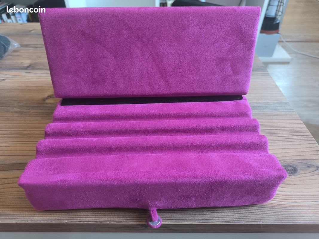 Support tablette coussin plus stylé (image 1)