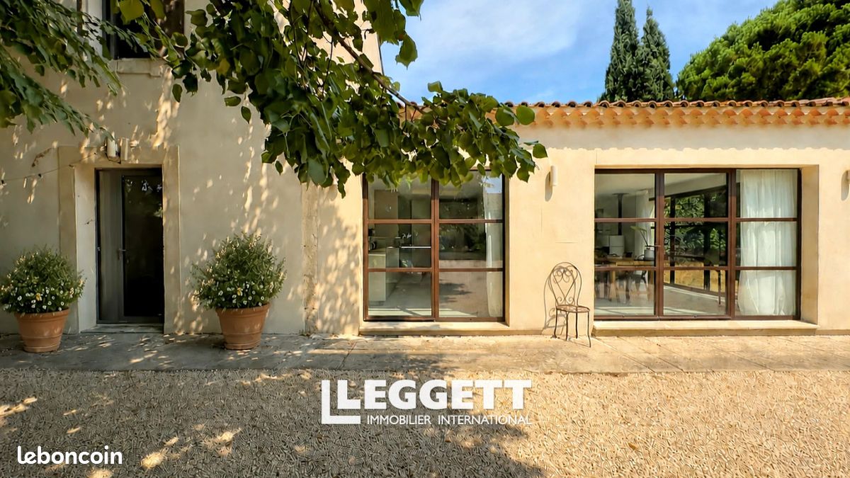 Maison 3 pièces 120 m² · à Paradou · 120 m² · 720 000 €