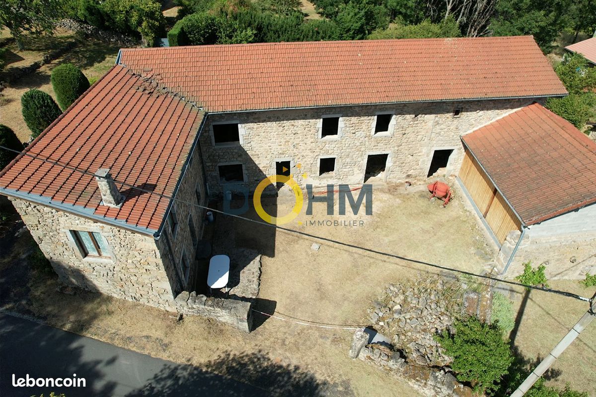 Maison 6 pièces 211 m² · à Saint-Just · 211 m² · 170 000 €
