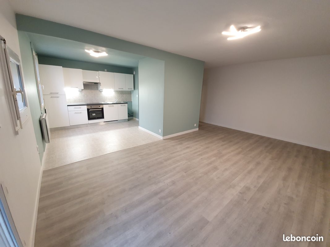 Appartement 3 pièces 69 m² · à Bourgoin-Jallieu · 69 m² · 929 €