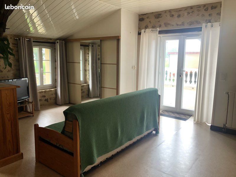 Location meublé studio (image 3)