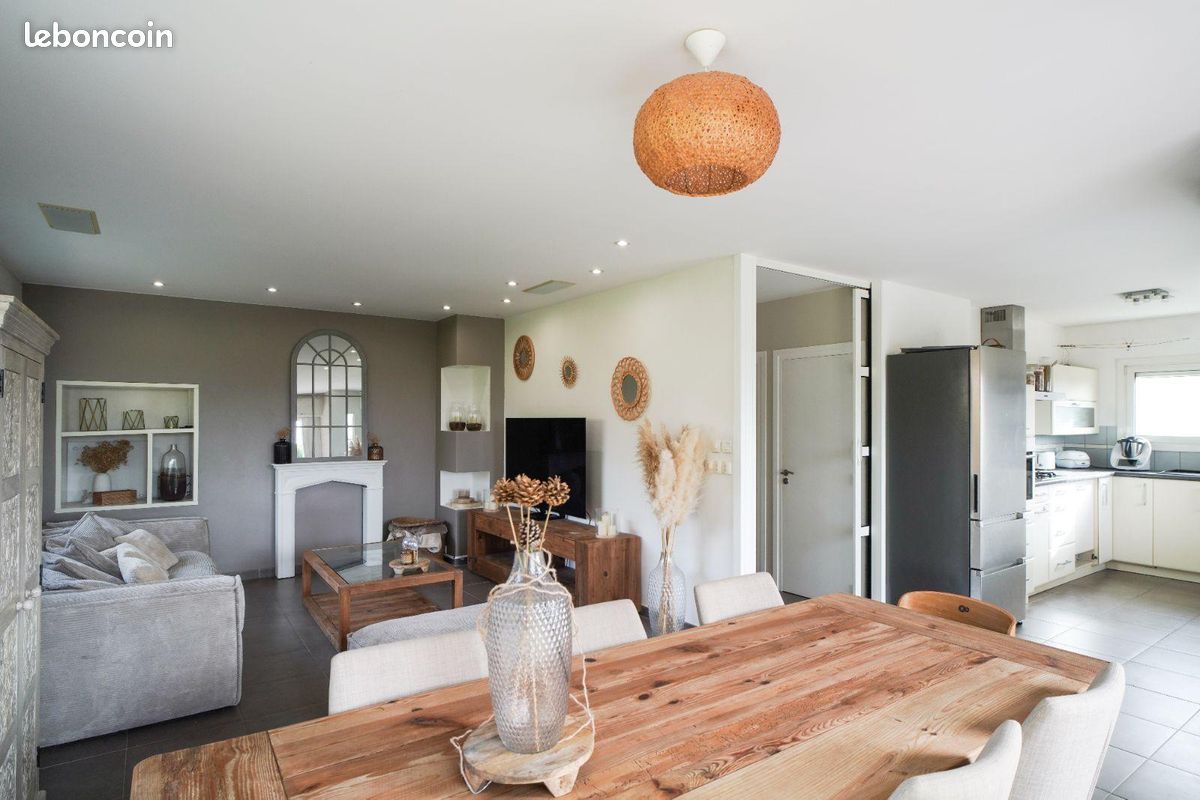 Maison 5 pièces 132 m² · à Feillens · 132 m² · 279 000 €